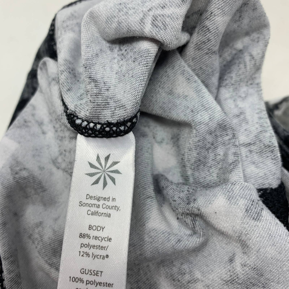 Athleta Cropped Pattern Legging Tights Black Gray - image 4